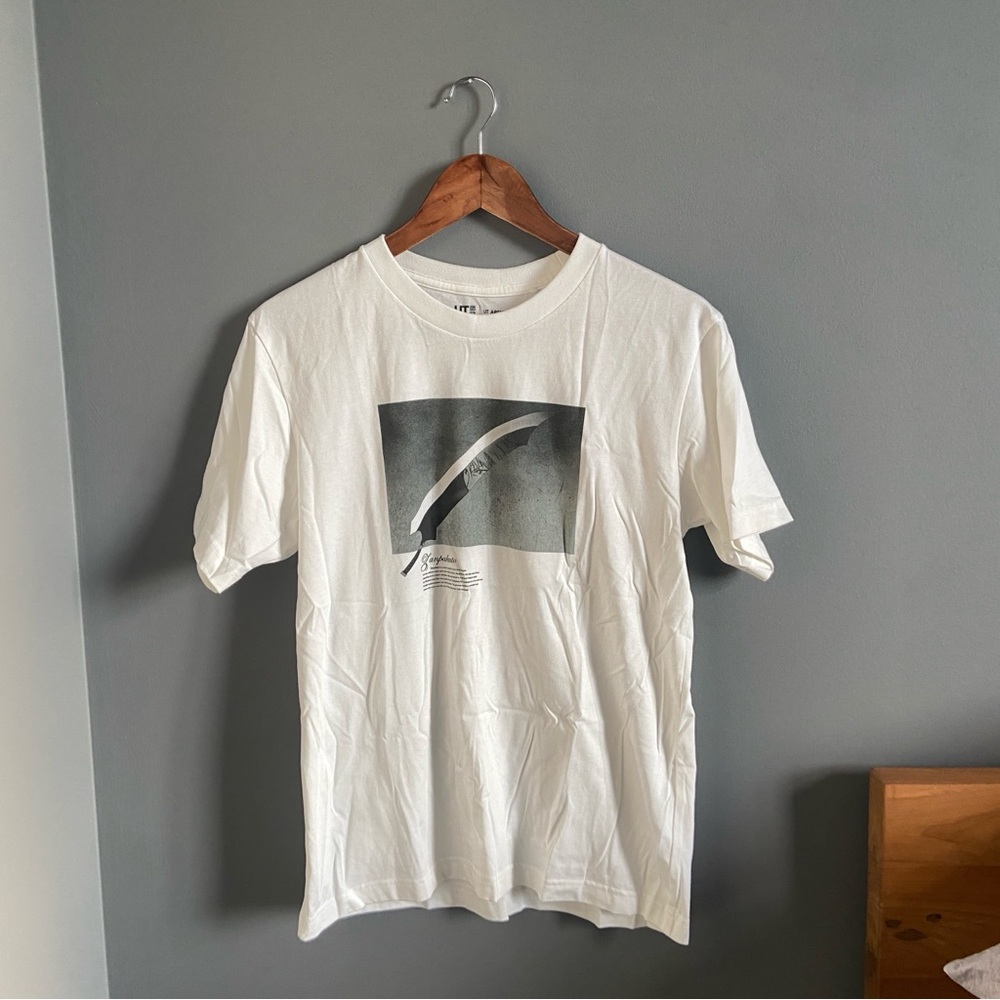 Uniqlo Bleach Zanpakuto White Graphic T-Shirt